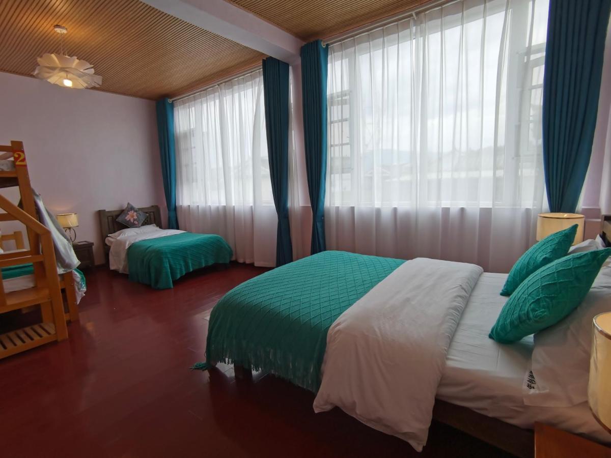 Mama Naxi Guesthouse Lijiang  Bagian luar foto