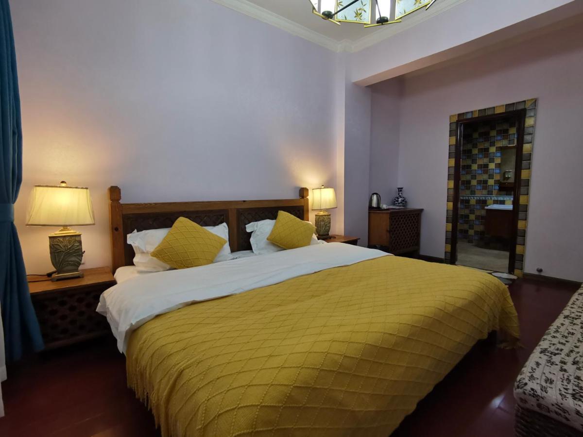Mama Naxi Guesthouse Lijiang  Bagian luar foto