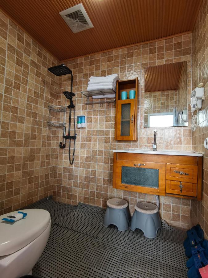 Mama Naxi Guesthouse Lijiang  Bagian luar foto
